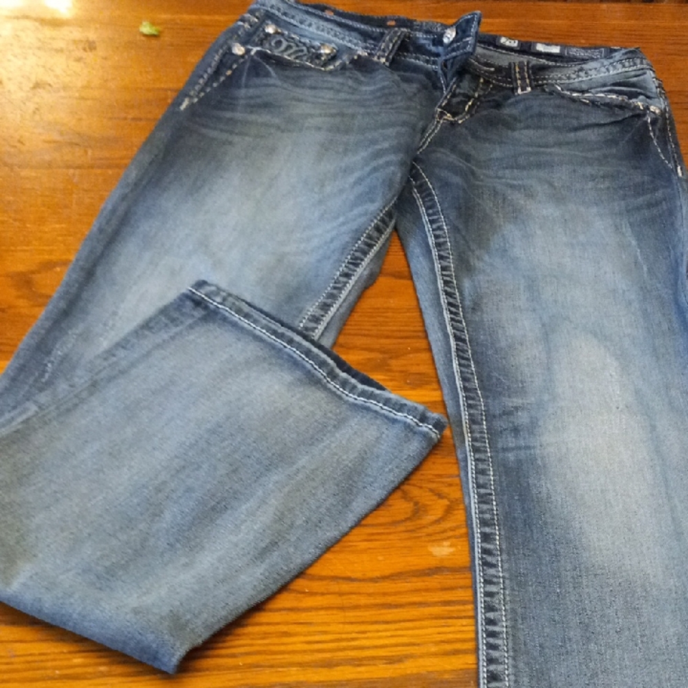 Blue Boot Cut Jeans with Faded Denim Look